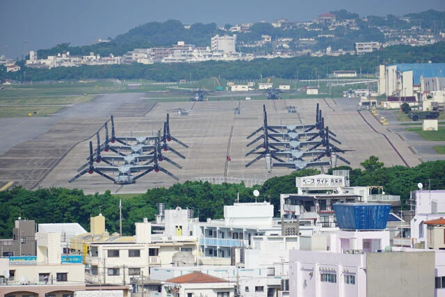 普天間基地（写真）の返還交渉で、トランプは「日本がアメリカの土地を奪うなら、それなりの金を払え」と発言。日本の基地をアメリカの領土と見なす姿勢も日米地位協定のいびつさを物語る