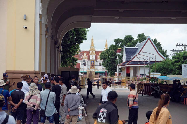 カンボジア西部にあるポイペトはタイと国境を接する町だったが、現在その門は閉じられている