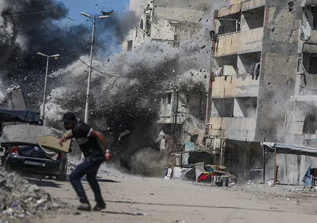 今年9月の地上作戦でもまだガザは破壊され続けている（写真／時事通信社）