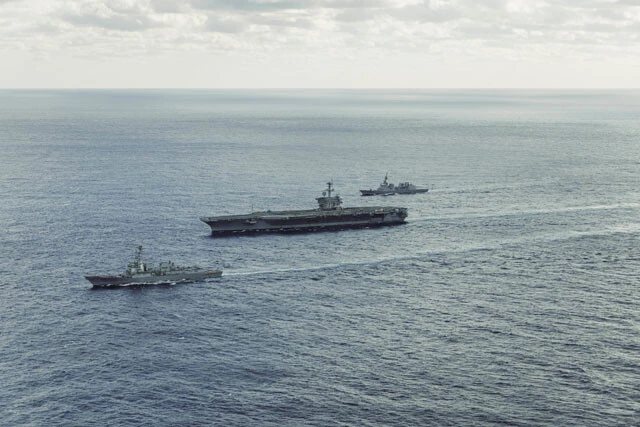 日米同盟発動ならば、横須賀の米海軍第七艦隊の空母部隊か来援するのか？（撮影：アメリカ海軍）