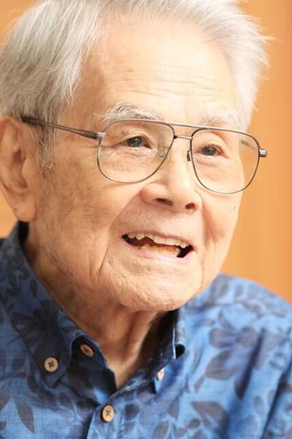 稲嶺惠一氏