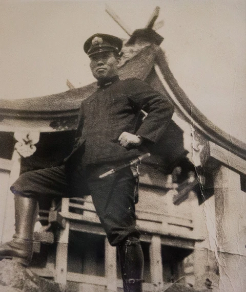 「制服は復員のときに飛行機や書類と一緒に燃やしちゃいましたよ」(原田)