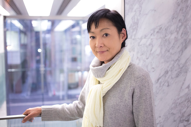 「人間、食欲はいくらでも我慢できますが、上と下から“出るもの”は抑えられません」と語る峠恵子氏