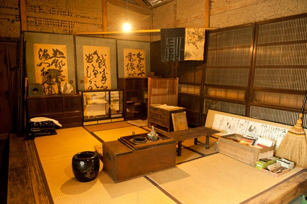 西方の若手職人が作り上げた江戸部屋