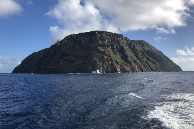 村役場が全国紙に求人広告で話題に どんな島なのか 人口１６０人の東京の秘境 青ヶ島に行ってみた 社会 ニュース 週プレnews 週刊プレイボーイのニュースサイト