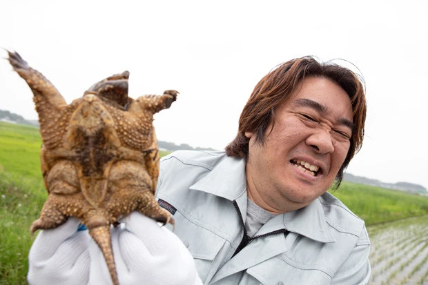 日本唯一の カミツキガメ ハンター 狩りの現場に密着 社会 ニュース 週プレnews 週刊プレイボーイのニュースサイト