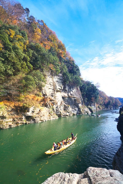 埼玉の観光地として有名な長瀞渓谷。船での川下りができる