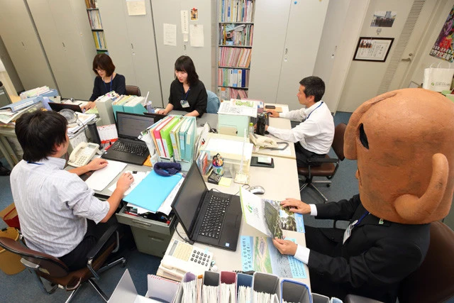 「給料はもらってません。世界遺産になったらグッズとかも作ってもらえるのかなと......それが夢です。もう商標登録は済ませました」