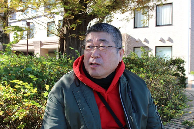 伊勢﨑賢治(いせざき・けんじ)。1957年生まれ。東京外国語大学教授。国連PKO幹部として、シエラレオネなどで武装解除を指揮。著書に『本当の戦争の話をしよう 世界の「対立」を仕切る』(朝日出版社)『新国防論 9条もアメリカも日本を守れない』(毎日新聞社)など。「憲法9条があるから大丈夫と言いながら、世界有数の軍事力を持ち、護憲派までが在日米軍の戦争を放置する日本は本当に平和国家と言えるのか?」と、鋭い問いを投げかけ続ける