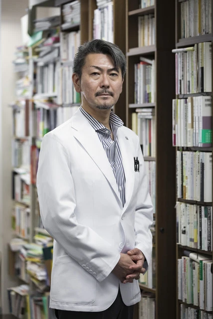 必要なのは「ダメ。ゼッタイ。」ではなく、「やっちゃった」と打ち明けられる社会。薬物依存症治療のパイオニア・松本俊彦が、患者たちに教えられた多くのこと