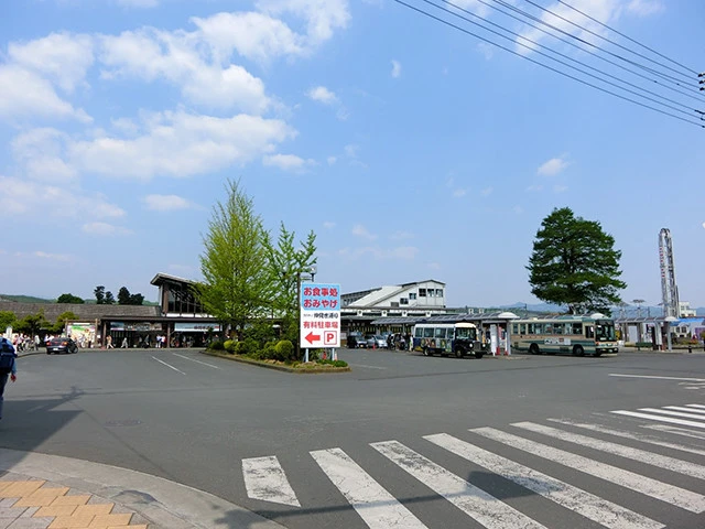 西武線・西武秩父駅前。池袋から乗換なしで90分弱と、交通の便は良好だ