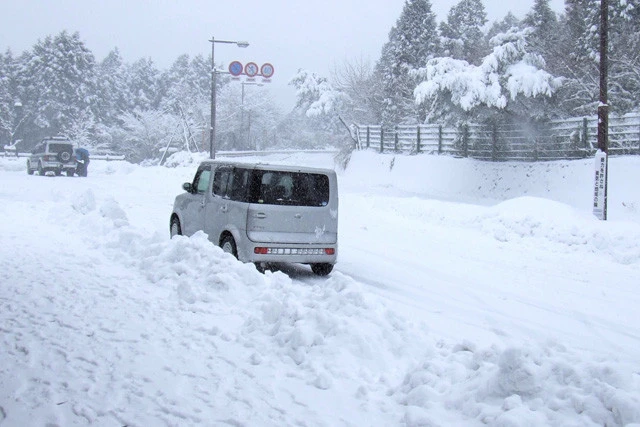 記録的大雪が続く今年、全ドライバー必読！「大雪立ち往生」サバイバル術
