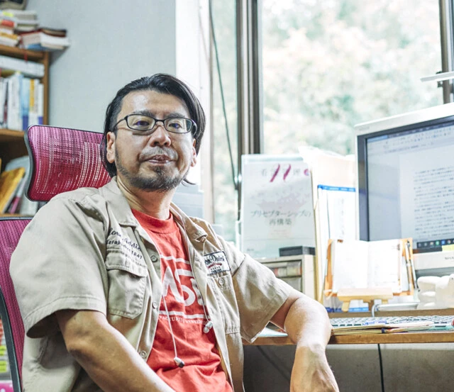 『ネット右翼になった父』著者の鈴木氏