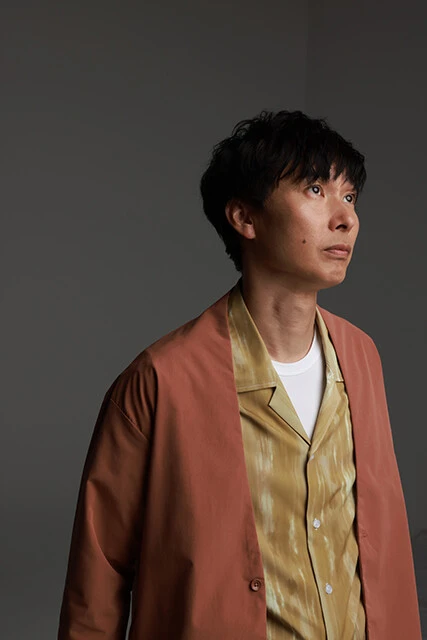 こんなイケオジと一緒に過ごせるアクスタが、現在受注販売受付中！