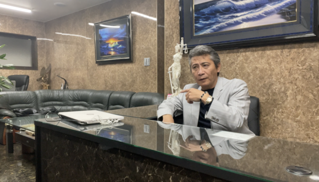  2023年11月、新橋に東京事務所（司法書士法人東亜国際合同法務事務所）を開設した甲村氏