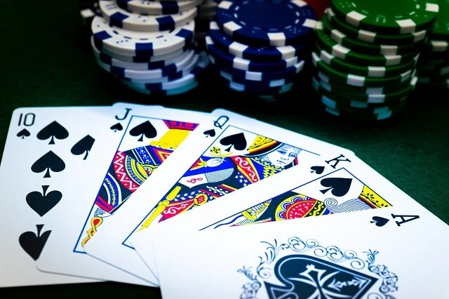 カジノを含むIRの誘致に関してはギャンブル依存症の増加を心配する声のほかに、いくつかの懸念も示されている