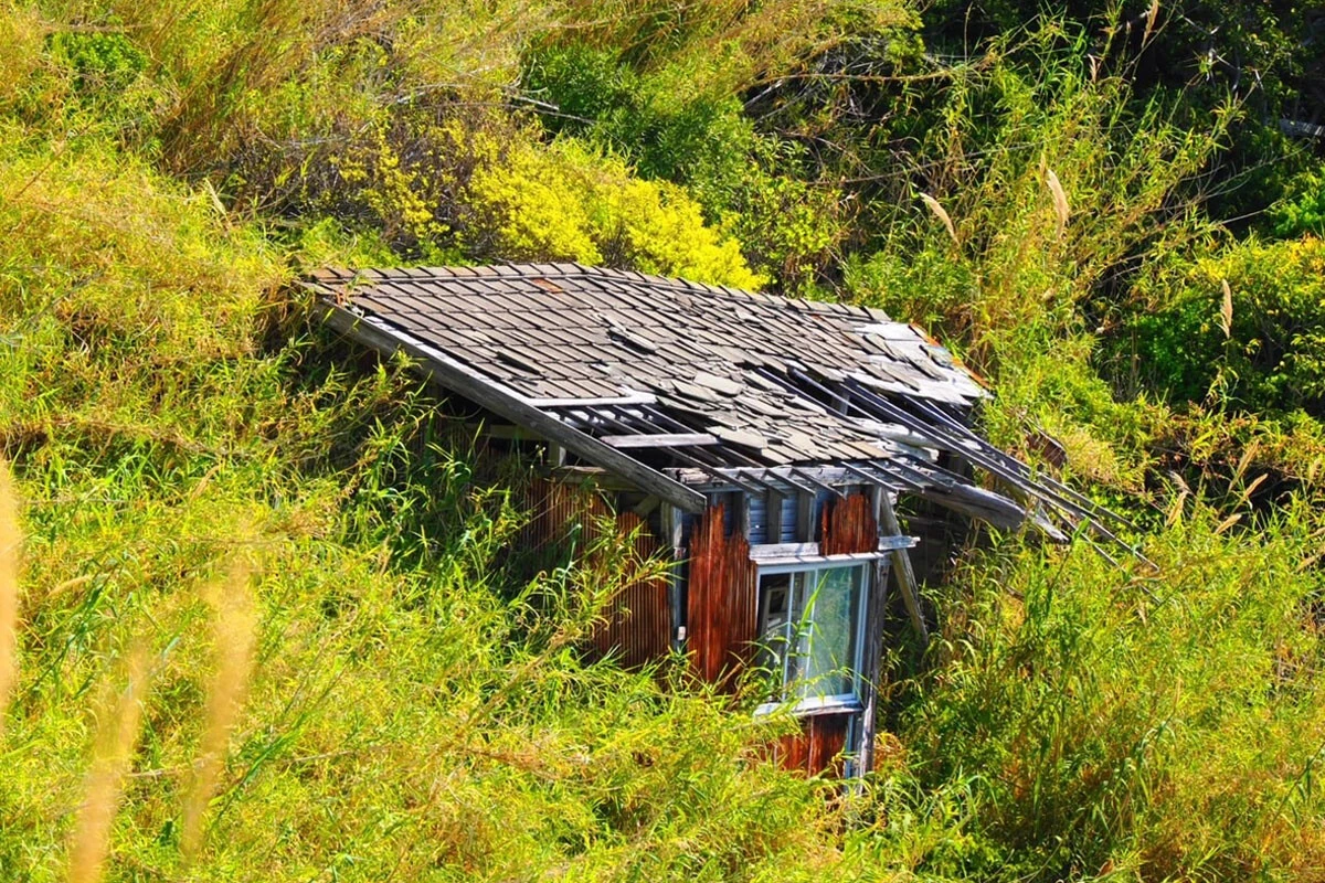 地方では、売るに売れない無価値不動産に固定資産税が課税され続ける「負動産」が悩みの種となっているが、空き家税はその問題に拍車をかける可能性もある