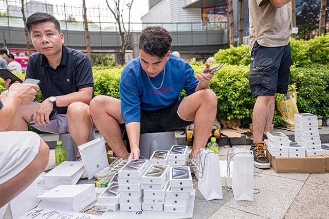 中国ではiPhoneシリーズは新製品が登場するたびに転売商材として定番となっている