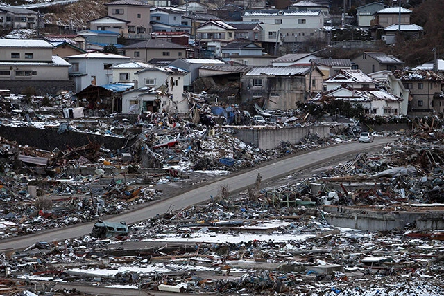 東日本大震災(2011年3月11日) 日本観測史上最大となっているマグニチュード9を記録し、津波によって甚大な被害がもたらされた東日本大震災だが、実は揺れによる建物被害は比較的少なかった