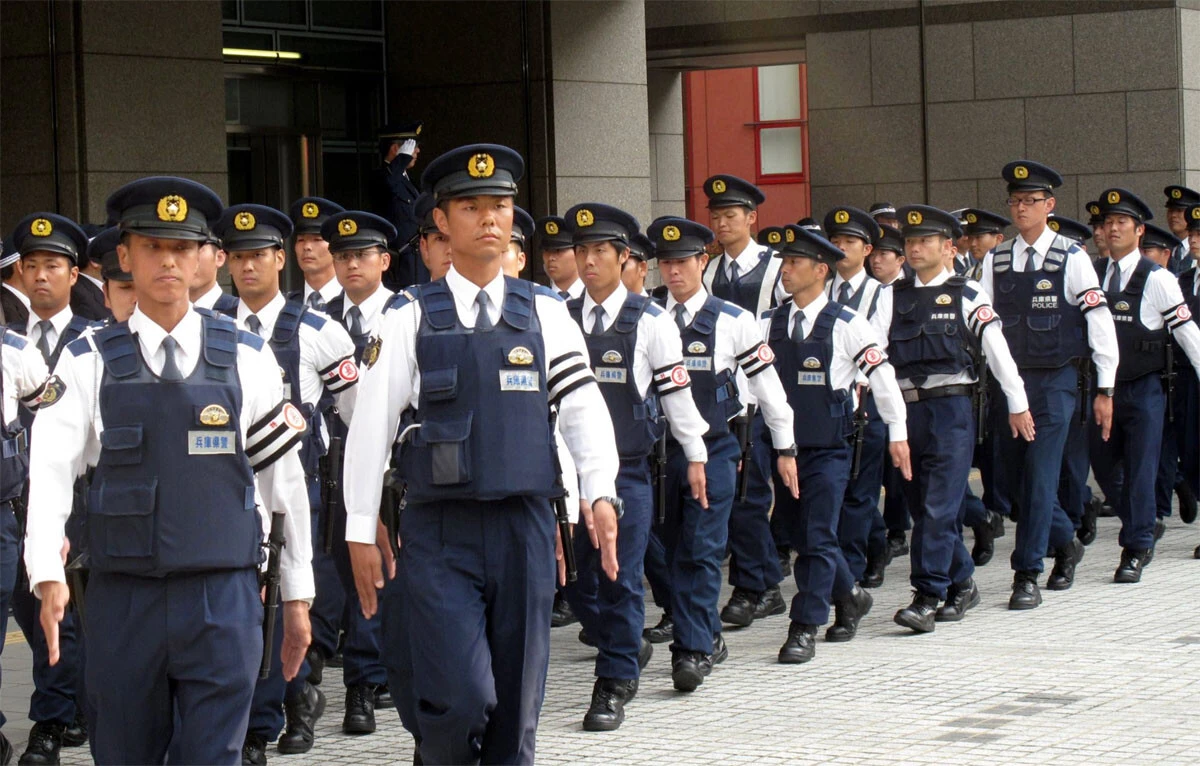 織田会長らの身柄を微罪逮捕で抑えた大阪府警だが、慎重な捜査を続けていた兵庫県警からは反発の声が上がったという