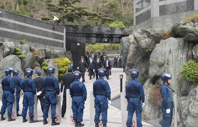 2010年、福岡県のビル発砲事件で家宅捜索を受けた野村被告の自宅