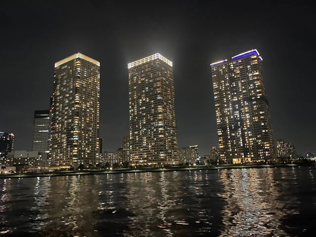 利権の巣窟ともいわれるタワーマンション。管理会社が「女王蜂」なら、搾取され続ける区分所有者は「働き蜂」といったところか