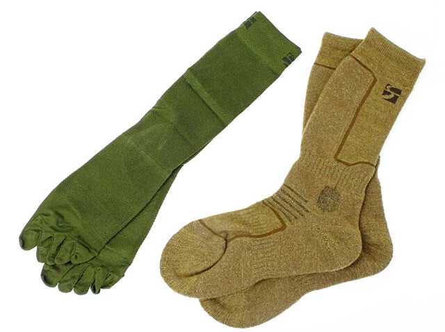 さらに、足をドライに保つインナーソックスを素足にはき、吸汗速乾性に優れたソックスと防水靴下を重ねてはけば、足は完璧に守られる