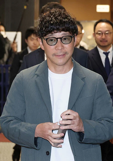 なりすまし被害が特に多い著名人である前澤友作氏は、無責任な米メタ社に対して「反社会的企業とみられてもおかしくない」と憤る