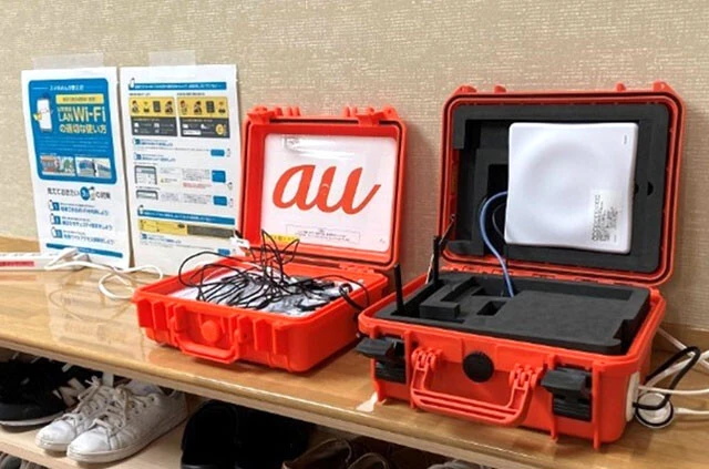 圏内・圏外エリアだけでなく「無料衛星携帯電話サービス」「無料Wi-Fi」「無料充電サービス」などのリアルタイムの情報を確認することができる。これらは【＊＊＊＊（キャリア名）　復旧エリアマップ】で検索することで最短で表示可能。あらかじめブラウザのお気に入りに登録しておくことで、もしものときに迷わず確認できますよ！