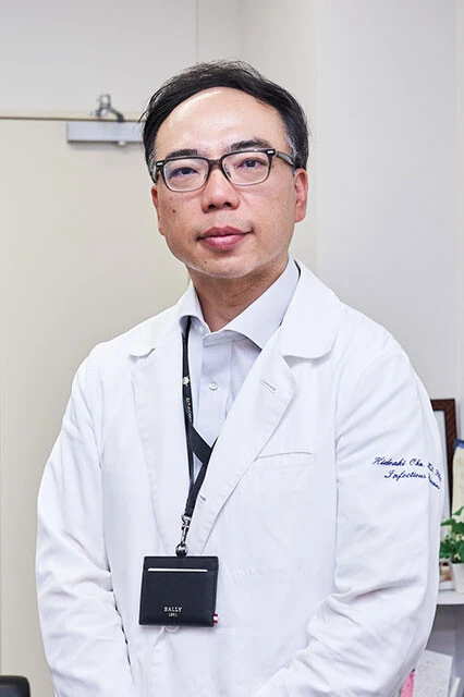 初期研修をした際に感染症診断治療の重要性を認識し独学で学び始めるも、当時、感染症のみを専門にトレーニングを受けた感染症専門医は極めてまれだった