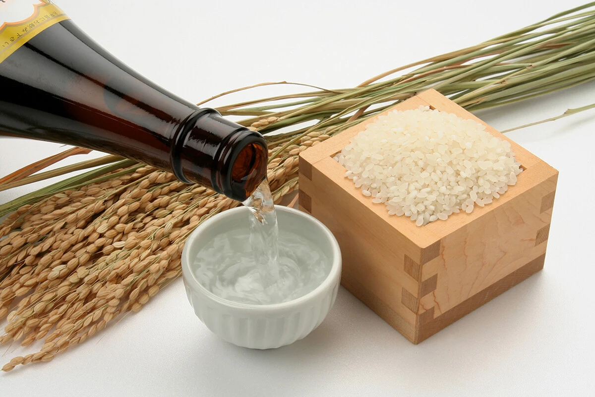 10月1日から日本酒が大幅値上げ！　さらに焼酎、味噌、米菓、そして弁当業界からも悲鳴続々！