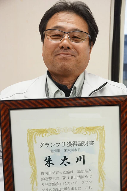 朱太川漁協組合長・中嶋藤生さん。朱太川にいるのは、放流ではなくすべて自然産卵のアユ