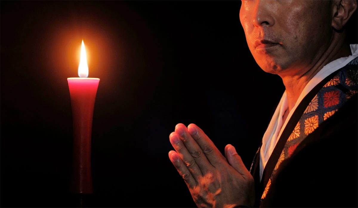 茨城県内で、暴力団関係者に回転式拳銃と実弾4発を譲り渡したとして逮捕されたのは、現役の僧侶だった（写真はイメージです）