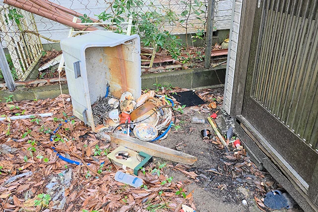 廃虚状態となった場所でも空き巣が侵入した形跡があり!?　限界リゾートに定住するには、都心以上のセキュリティ対策が必要になる