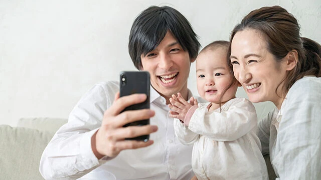 晩婚化が進み、30歳を超えての第1子出産も多くなっている。母親の健康を守る支援策も求められる