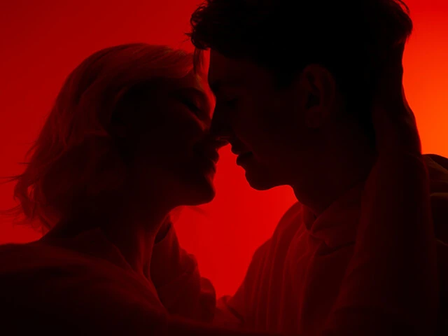 モンスターロマンスではオークやゴースト、さらには恐竜などとの官能的な恋愛が描かれる（写真はイメージ）