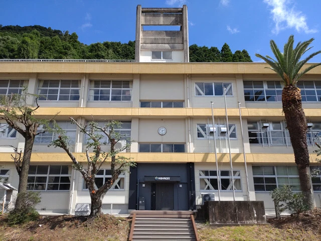 玄海町データセンター（佐賀県）地方に住みながらIT企業への就職を希望している層への受け皿にもなっているという