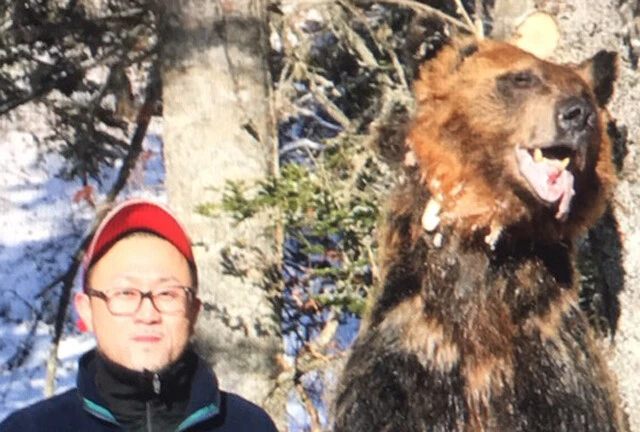 【クマ激増時代の最前線】北海道のすご腕プロハンターと歩いて見えた狩猟のリアル。冬眠明けの怪物を追う春の"熊撃ち"に密着！