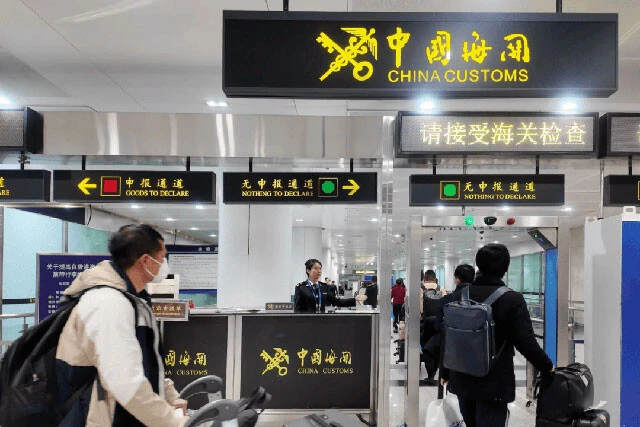 六本木のキャバ嬢が拘束されたとされる、広州白雲空港の税関検査場