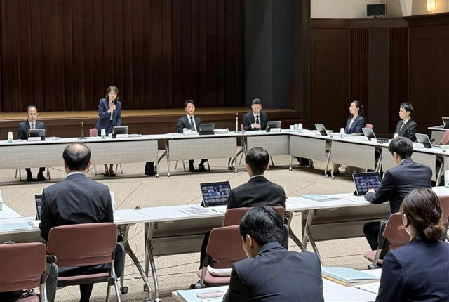 文化庁は対策会議のほか、M&A業者・宅建業者・士業など、売買に関わりうる業界に注意喚起を開始。年内のガイドライン策定を目指している