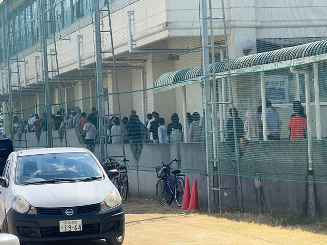 氷川町にある氷川中学校は避難所として開設されたが、新学期を前にした8月24日以降は体育館などに集約