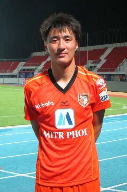 現地ルポ 元日本代表選手も続々と移籍 元ｊリーガーたちのタイ奮闘記 スポーツ ニュース 週プレnews 週刊プレイボーイのニュースサイト
