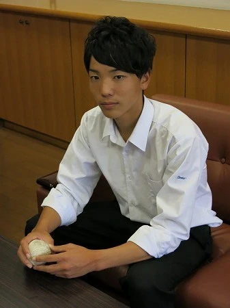 高校1年の夏に中京が全国二連覇、試合当初はオーラがすごかったというが堂々のピッチングで抑えた