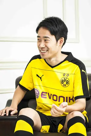 本田 香川 本人公認 のふたりが夢の共演 ドイツとイタリアでレギュラーが持てるように頑張ります スポーツ ニュース 週プレnews