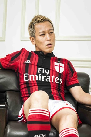 イタリアで、じゅんいちダビッドソンは本田圭佑本人に会ったという