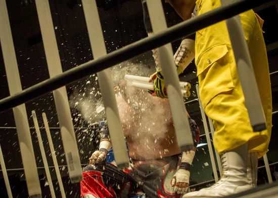 日常生活では一切役に立たない蛍光灯の使用法！