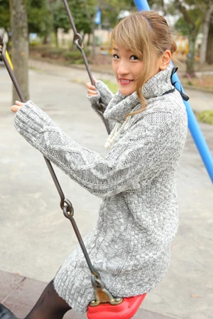  取材当日は東京都心で初雪が観測されたが、屋外でも笑顔で撮影に応じてくれた