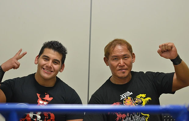 タッグでも活躍したボビー・スィー選手とのサイン会で