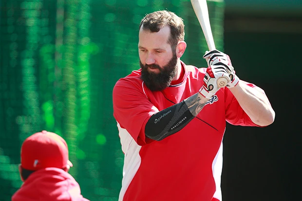 広島・プライディはヒゲが気になってプレーに目がいかない。外国人枠の関係で、一軍入りは微妙なところ