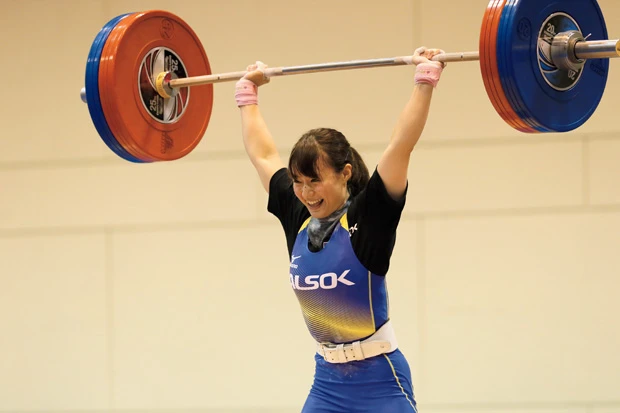 八木かなえ (24歳) 【ウエイトリフティング/女子53kg級】